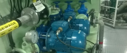 Lắp đặt máy phát điện, ống khói – chịu được rung động và nhiệt độ cao.