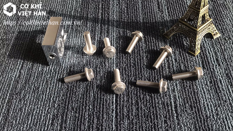 Địa chỉ bán bu lông ốc vít inox Hà Nội