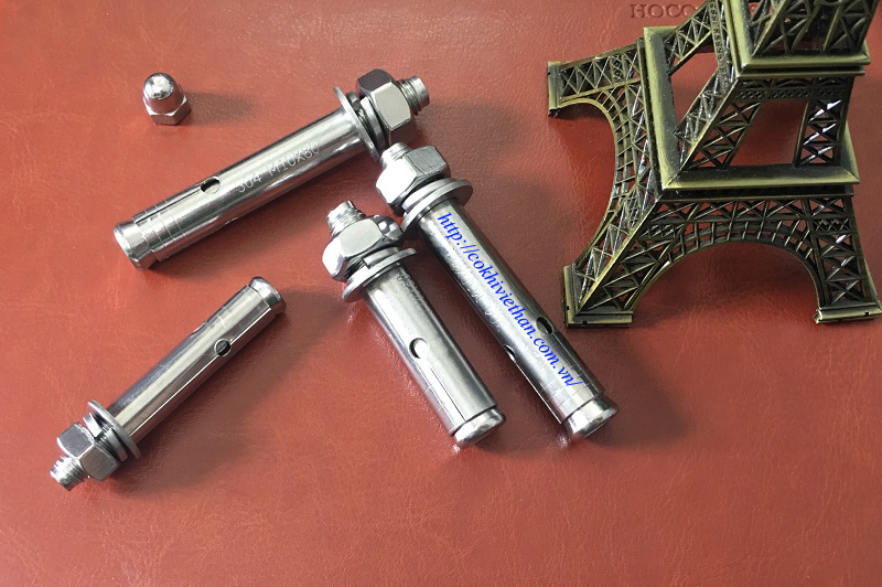 Bu lông nở ống inox lắp đặt trên nền bê tông