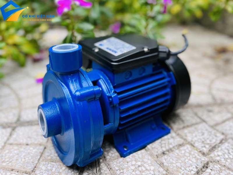 Máy bơm nước đẩy cao là gì