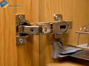 Bản lề giảm chấn là gì