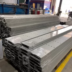 Khay Cáp Điện (Máng Đột Lỗ)